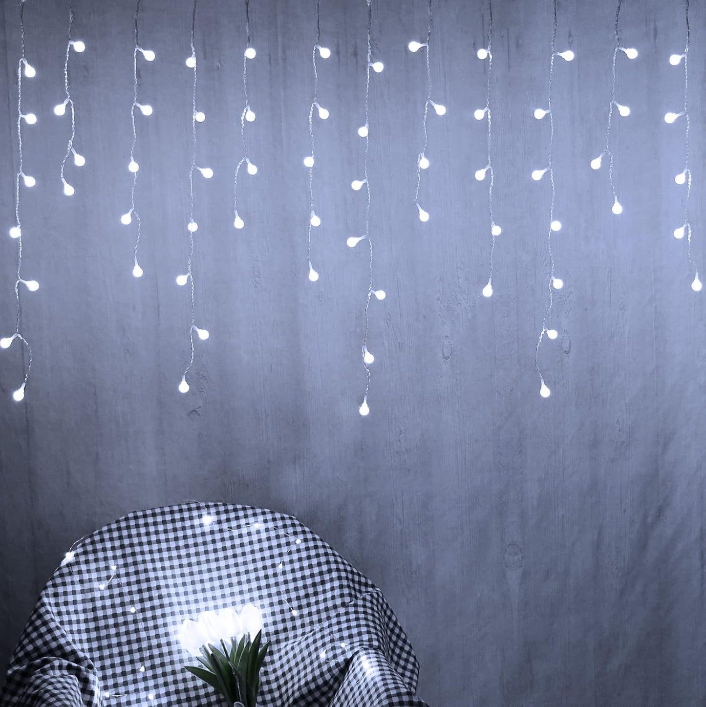 YOLIGHT White Ball Fairy Curtain Lights USB/Battery Powered
