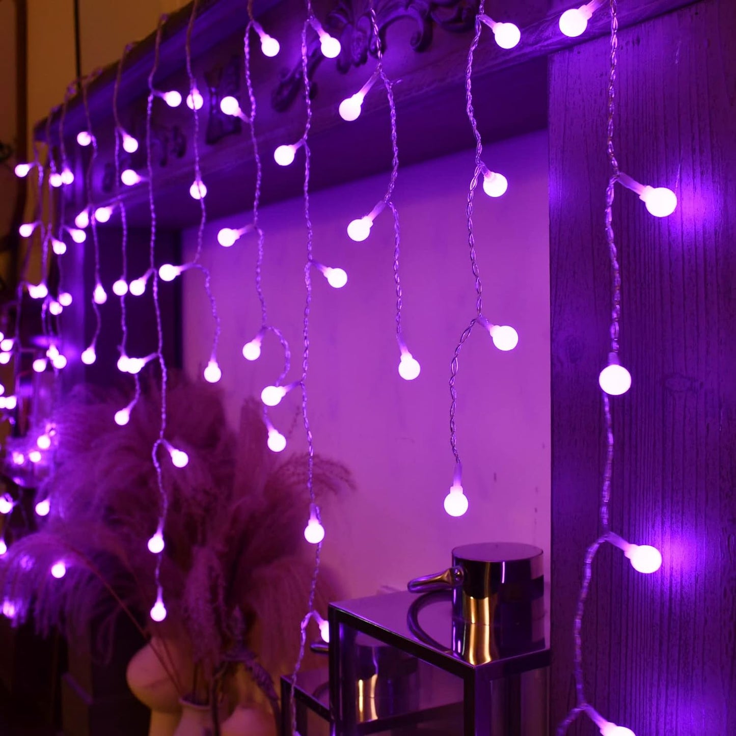 YOLIGHT White Ball Fairy Curtain Lights USB/Battery Powered
